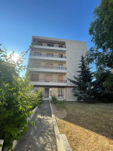 Appartement rénové en Location à Fontenay-sous-bois / 5 pièces 109m2