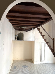 Appartement à rénover en Vente à Paris / 1 pièce 12m2